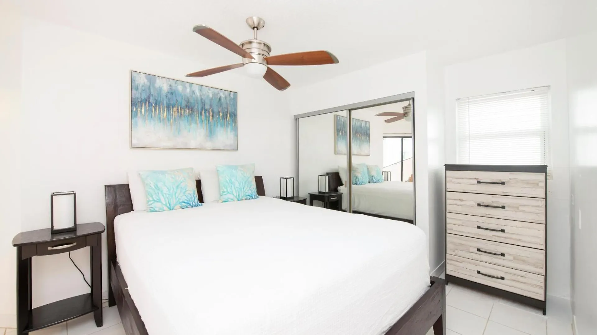Cayman Reef Resort #52 George Town 0*,