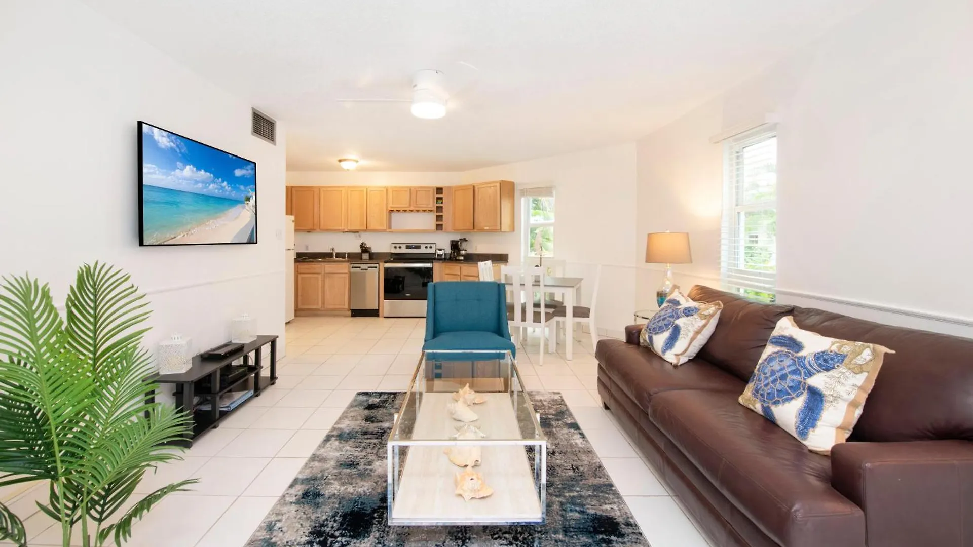 Cayman Reef Resort #52 George Town Feriehus